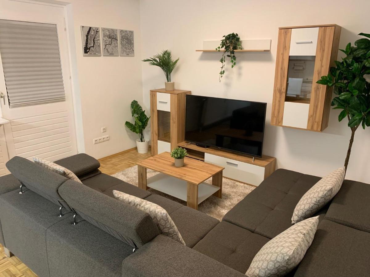 Exzellentes Apartment Mit Toller Aussicht! ลินซ์ ภายนอก รูปภาพ